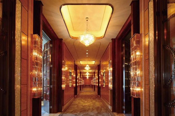 感受重庆夜色，金色印象按摩让你全身放松